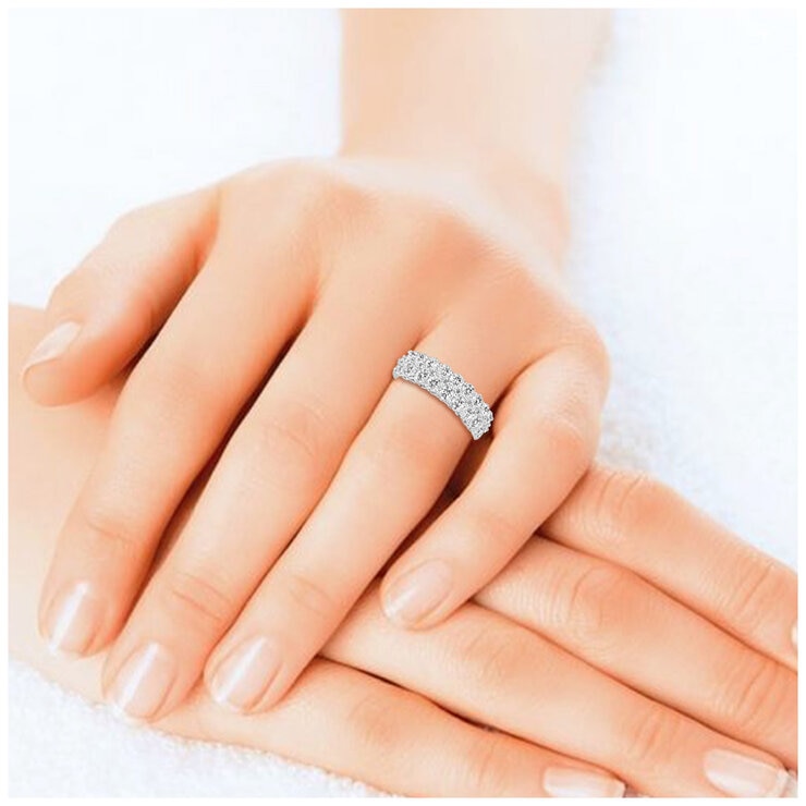 18KT White Gold 1.50ctw Round Diamond Double Row Band