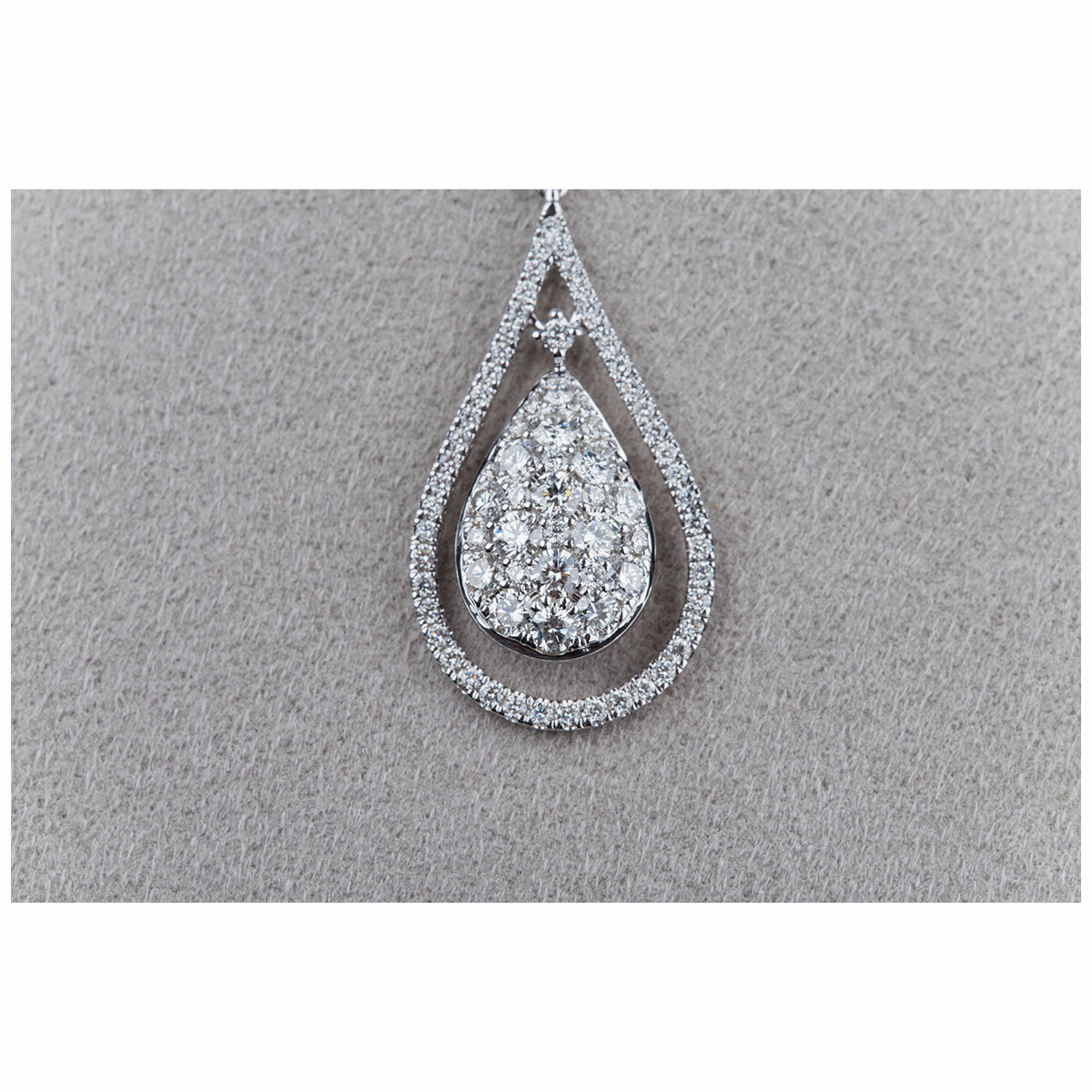 18KT White Gold 2.75ctw Diamond Teardrop Necklace