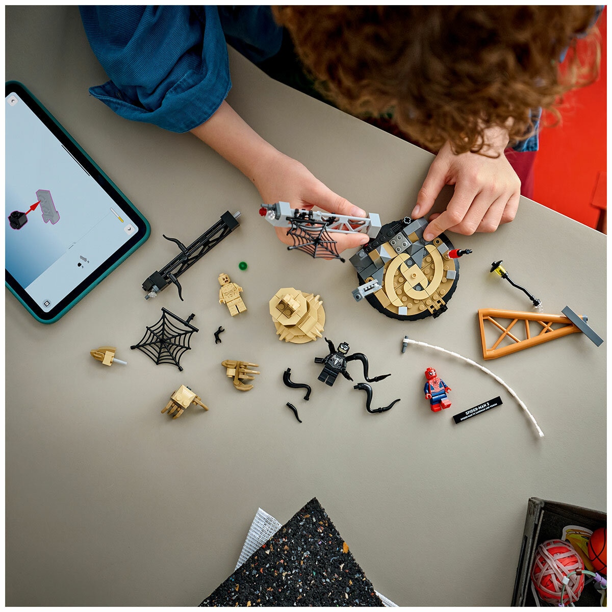 LEGO Marvel Epic Battle Spider-Man vs. Sandman 76334