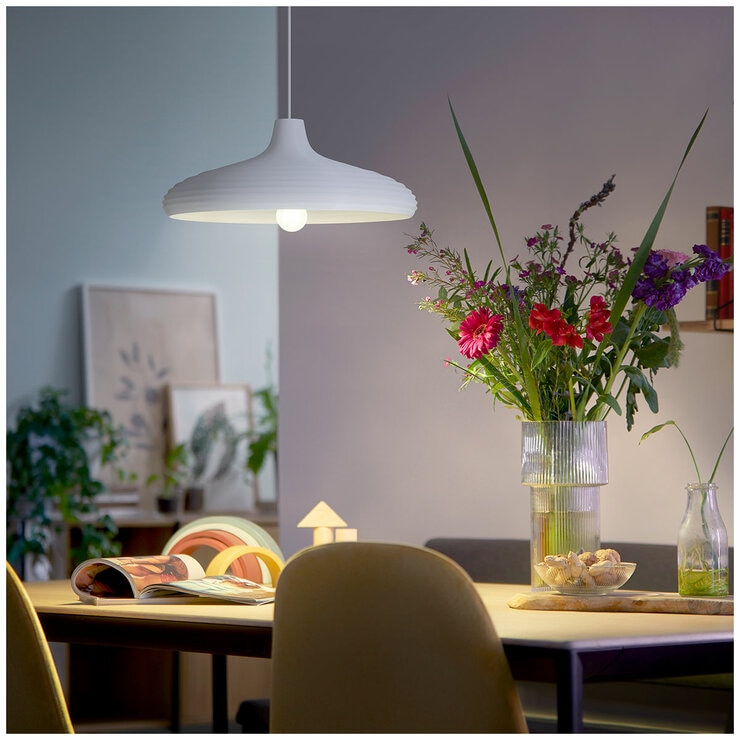 Philips Essential LED Bulb 11W B22 6500K 230V 8 Pack