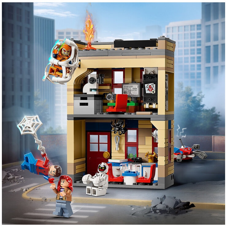 LEGO Marvel Peter Parker’s Apartment 76317