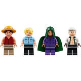 LEGO One Piece Showdown with Captain Smoker 75642