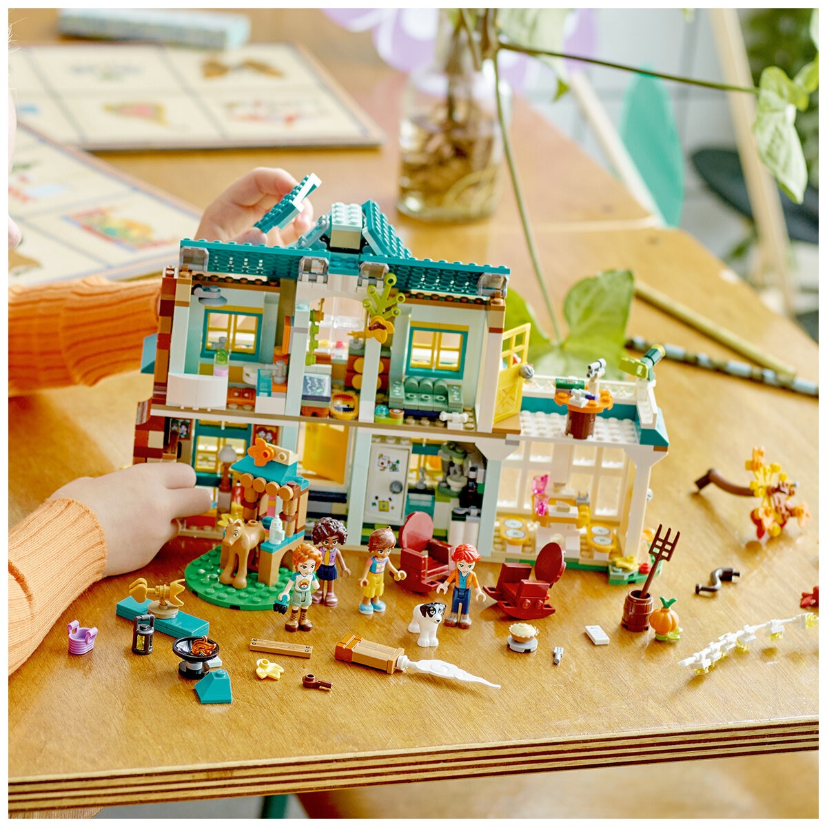 LEGO Friends Autumn's House 41739