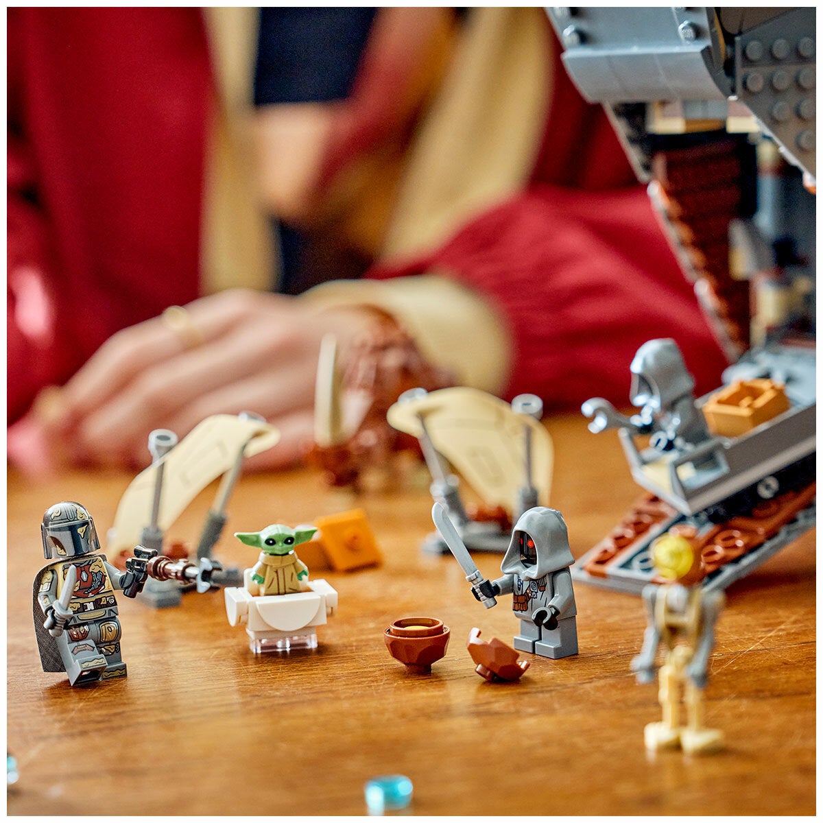 LEGO Star Wars Offworld Sandcrawler and Mudhorn 75453