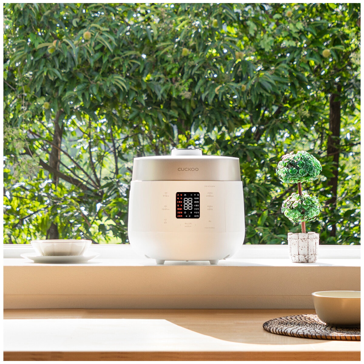 Cuckoo 6 Cup HP Twin Pressure Rice Cooker CRP-ST0609F