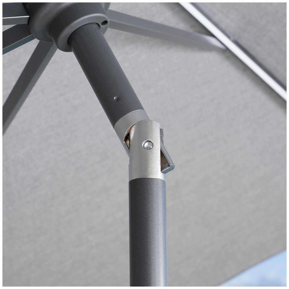 SunVilla Gray LED Market Umbrella 3M (2)