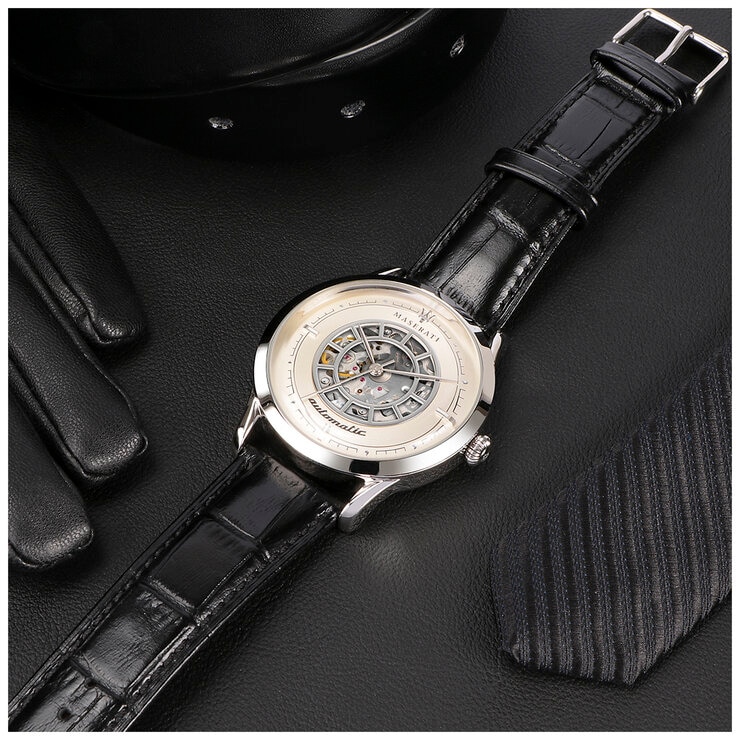 Maserati Ricordo Men's Automatic Watch R8821133006 Black band & silver