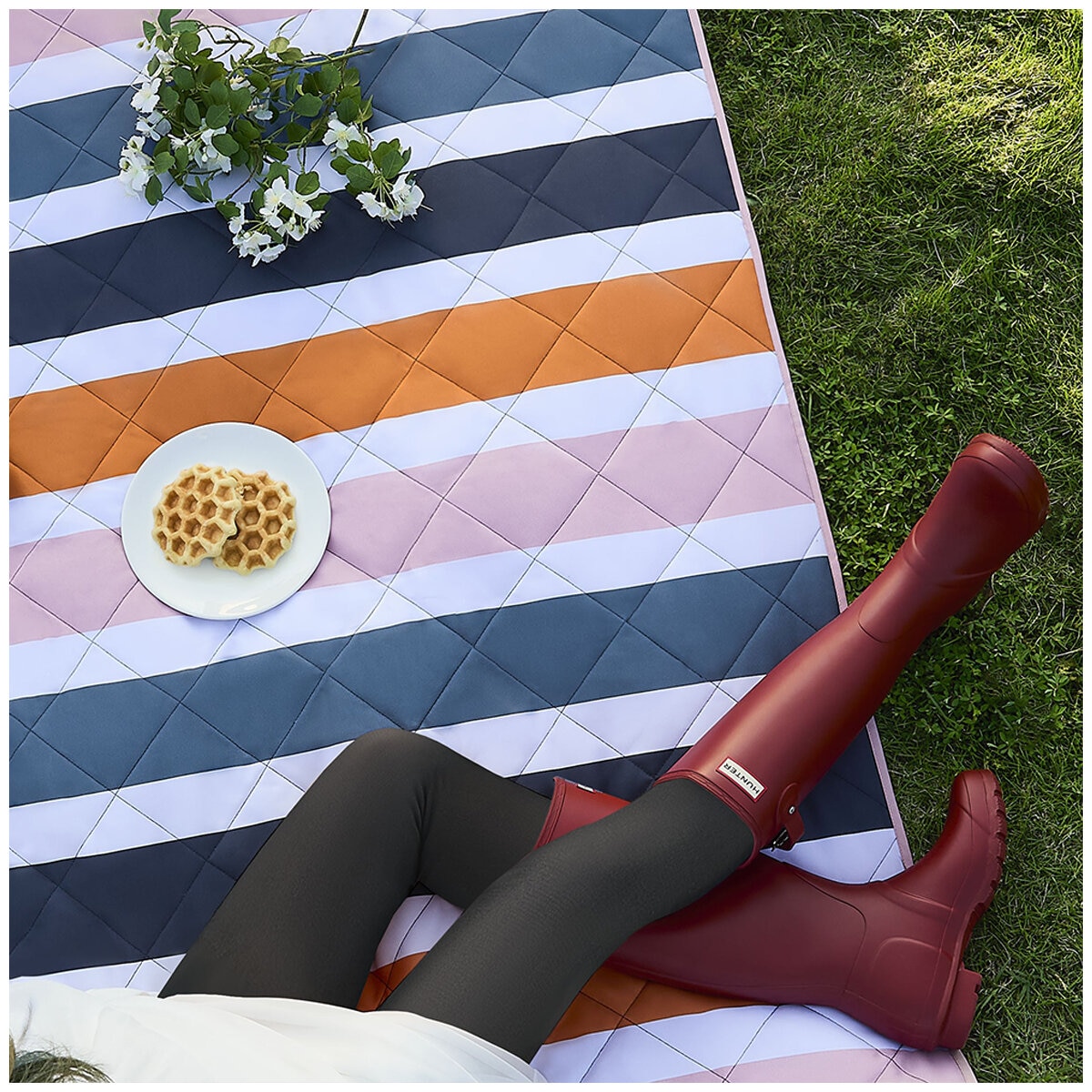 Hunter Outdoor Picnic Blanket Block Stripe Blue Multi Hunter Outdoor Picnic Blanket Block Stripe Blue Multi