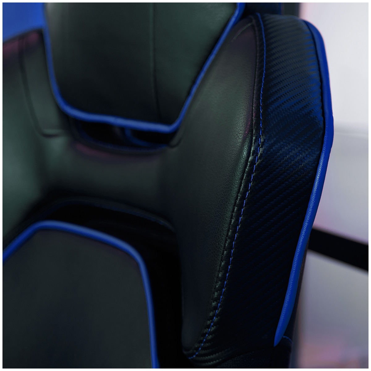 DPS 3D Insight Gaming Chair With Adjustable Headrest True Innovations