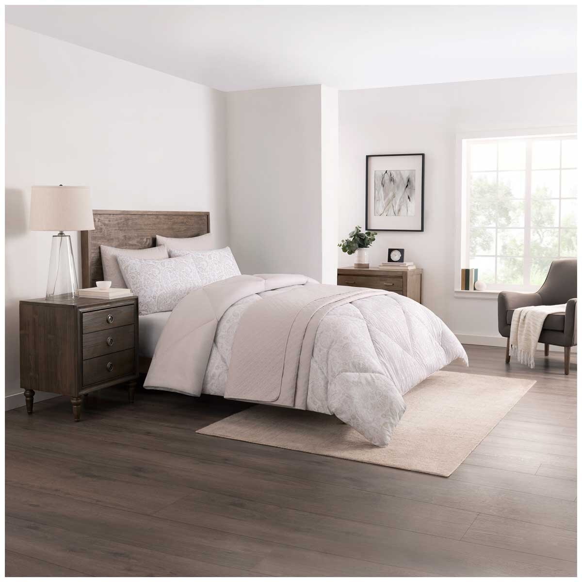 Adorn Home Comforter King 6 Piece Set Liney