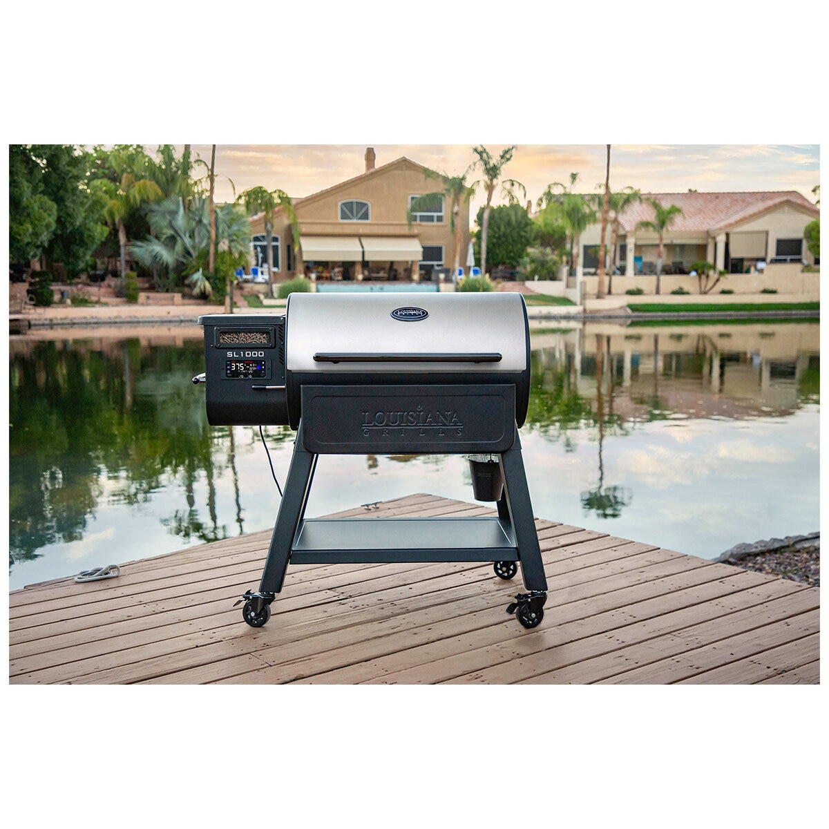 Louisiana Grills 1000 SL Series Pellet Grill wWith Cover
