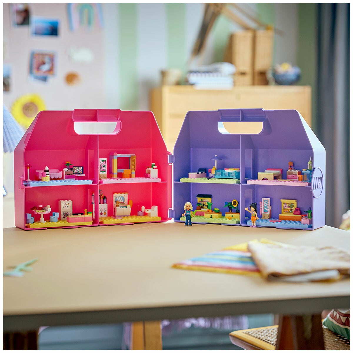LEGO Friends Creative Dollhouse Suitcase 42697