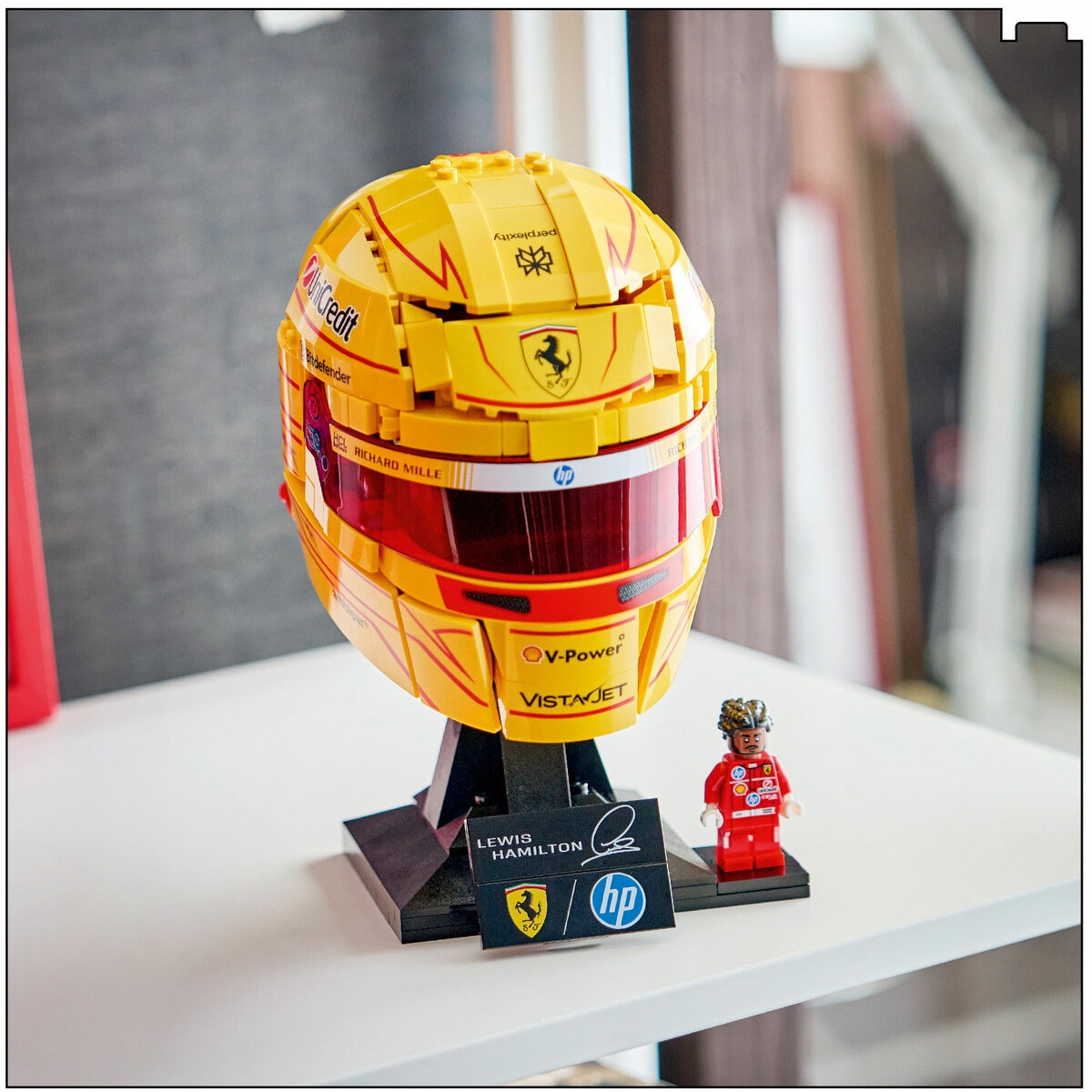 LEGO Editions Scuderia Ferrari HP 43022