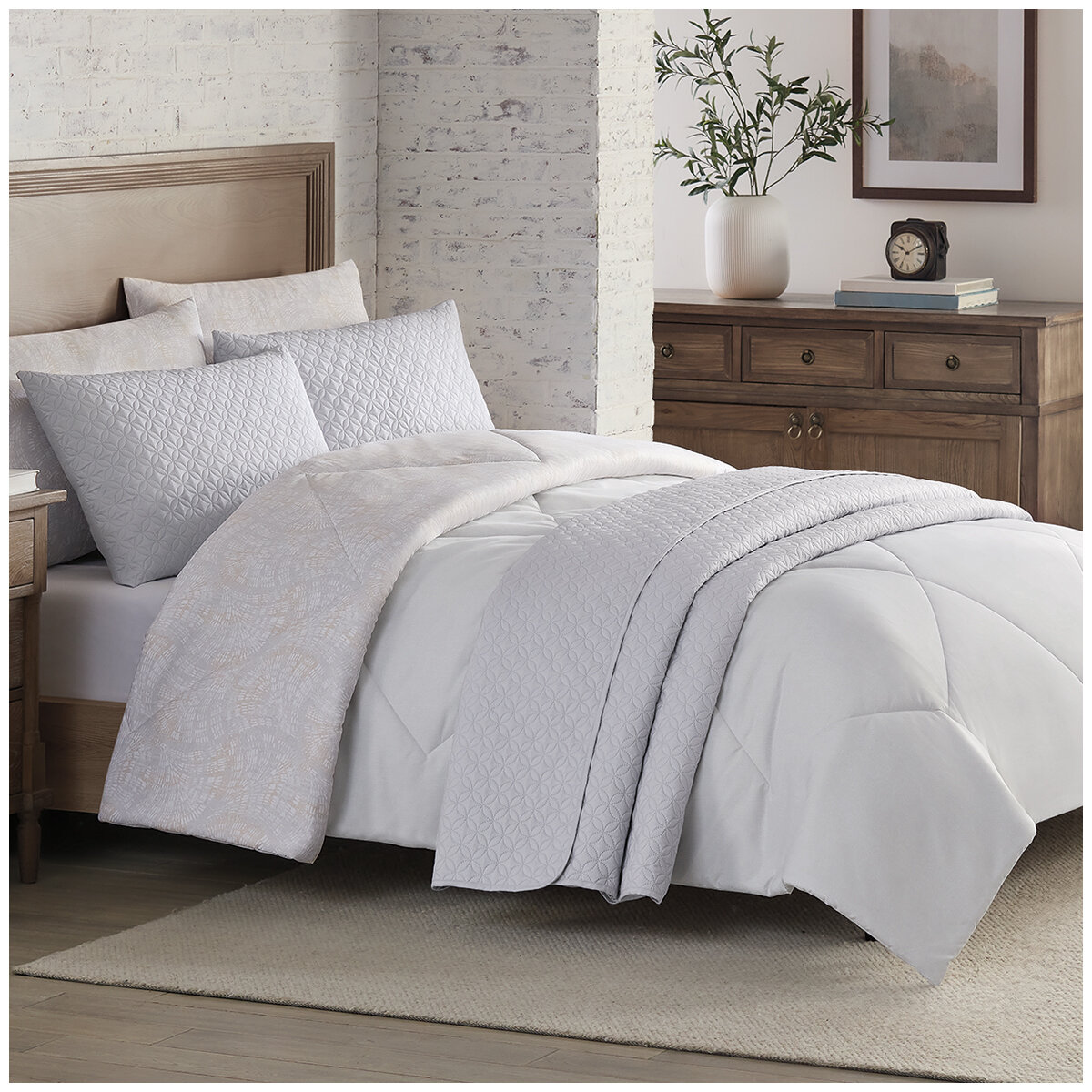Adorn Home Comforter Set Queen 6 piece