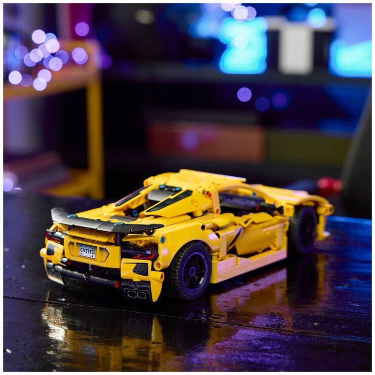 LEGO Technic Chevrolet Corvette Stingray 42205