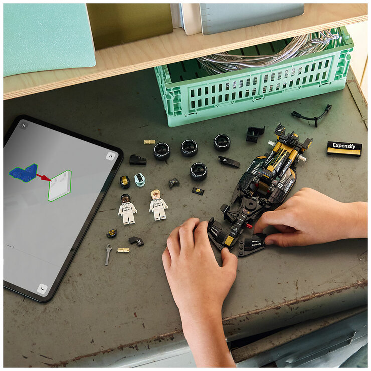 LEGO Speed Champions APXGP Team Race Car from F1 The Movie 77252