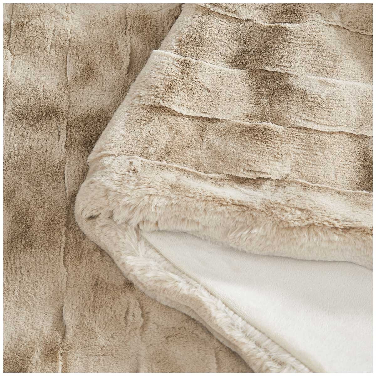 Frye Luxe Faux Fur Throw 152 x 178cm Cream