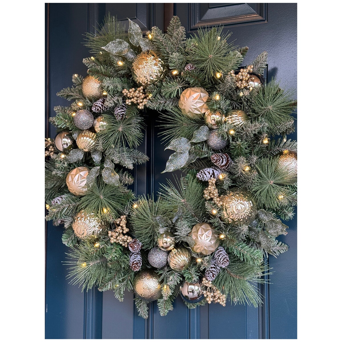 Pre-Lit Holiday Artificial Wreath Metallic 76.2cm