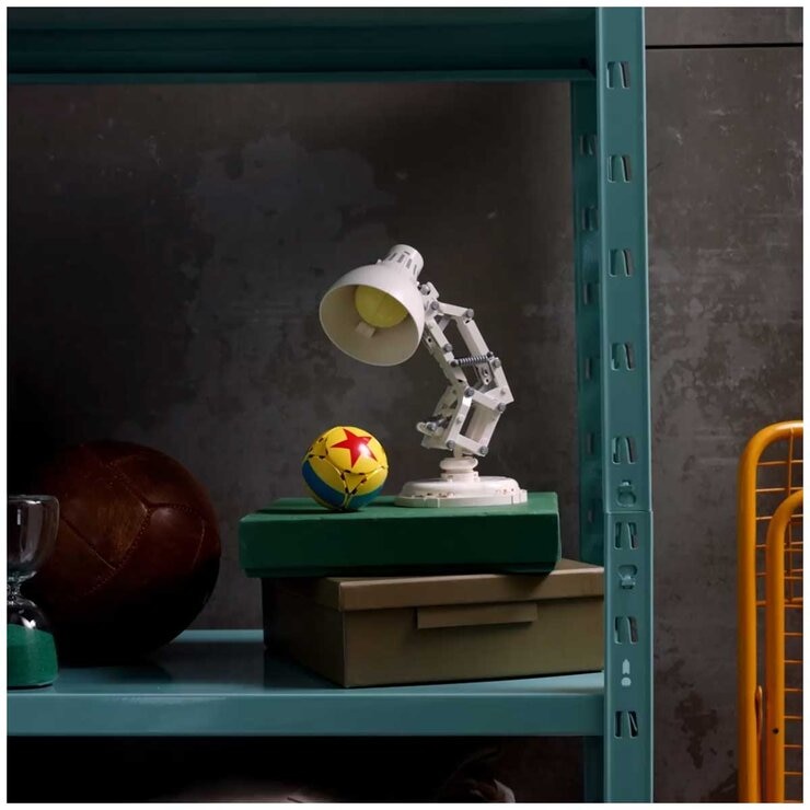 LEGO Ideas Disney Pixar Luxo Jr. 21357 LEGO Ideas Disney Pixar Luxo Jr. 21357