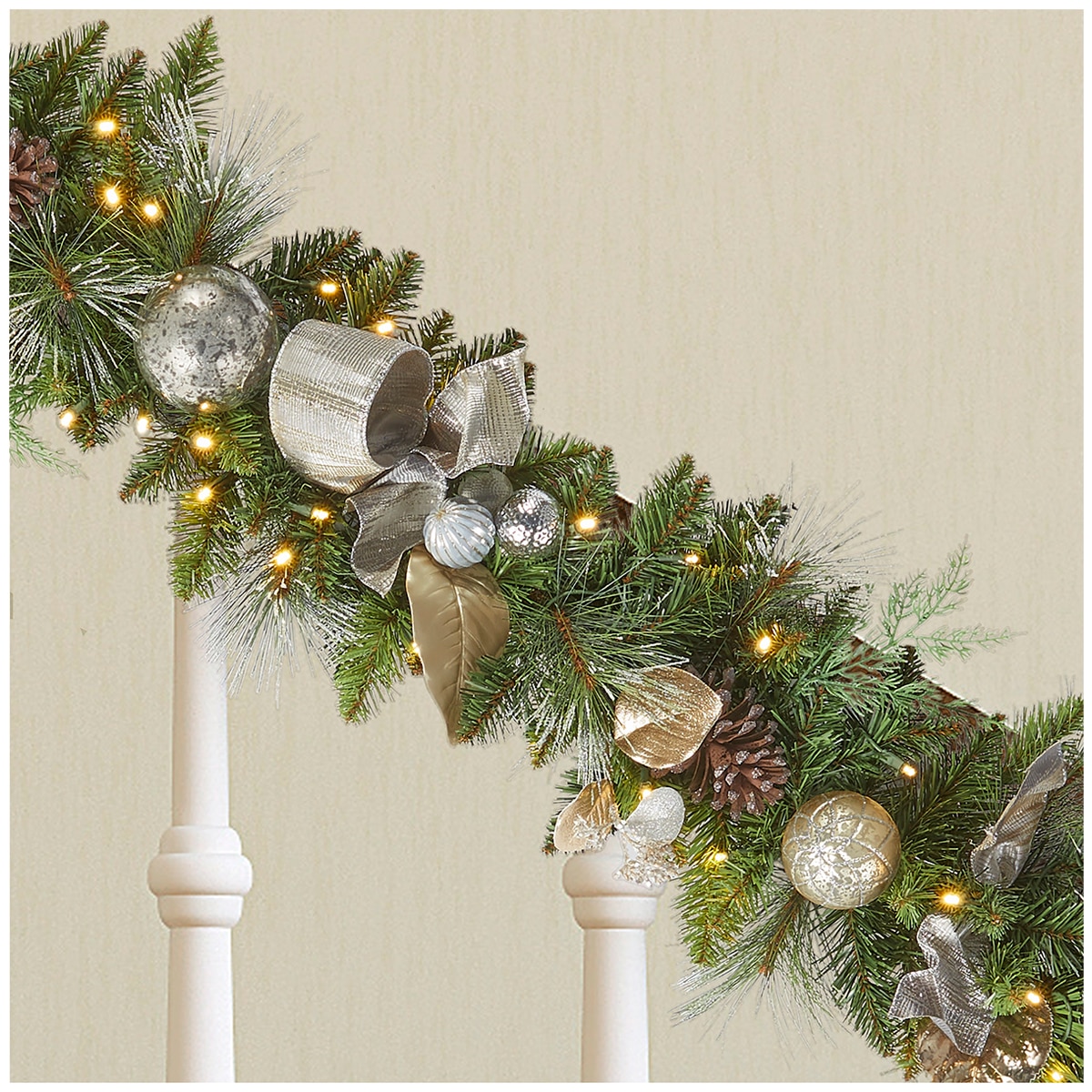 Decorated Pre-Lit Christmas Garland 2.74m