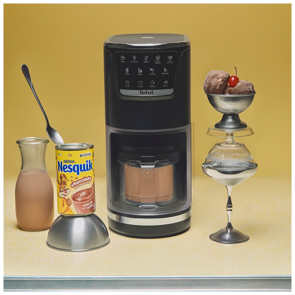 Tefal Dolci Nesquik Bundle Black Knight NQ32IG6048