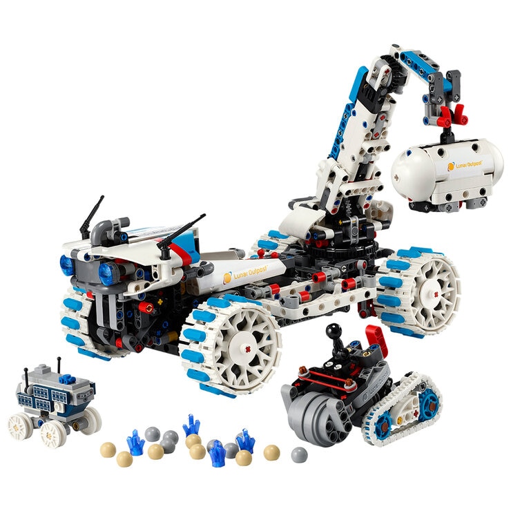 LEGO Technic Lunar Outpost Moon Rover Space Vehicle 42211 LEGO Technic Lunar Outpost Moon Rover Space Vehicle 42211