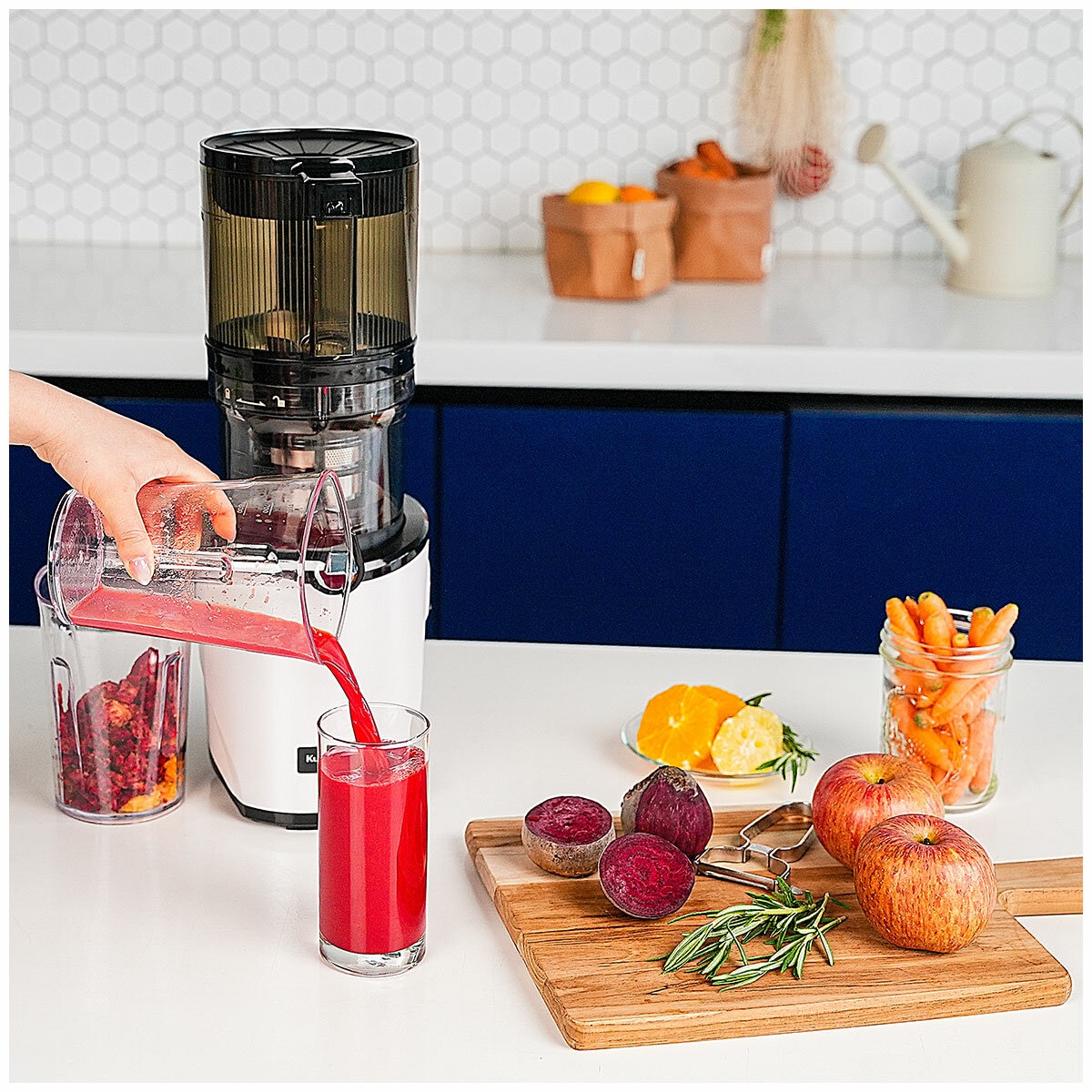 Kuvings Auto8 Hands-Free Cold Press Juicer