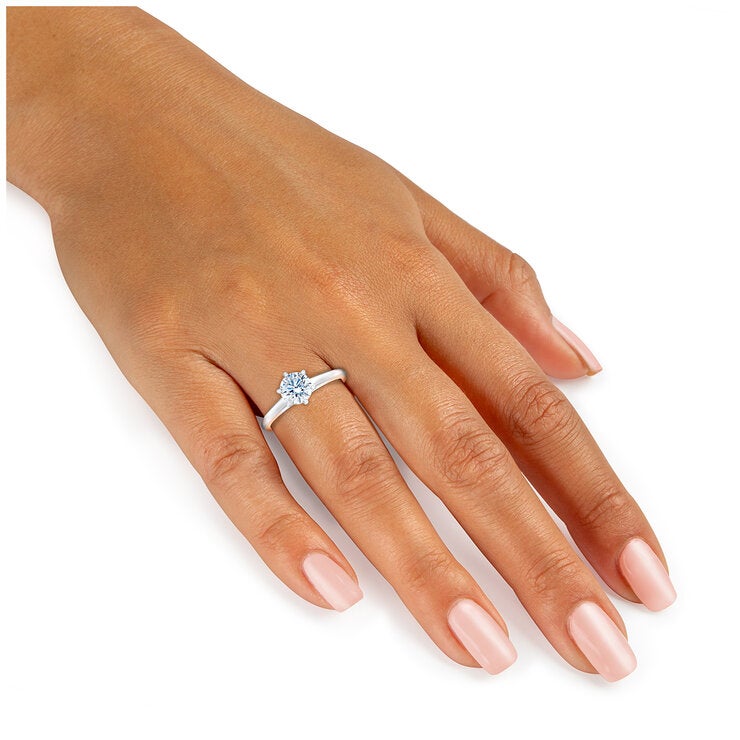 18KT White Gold 1.50ctw Round Solitaire Diamond Ring