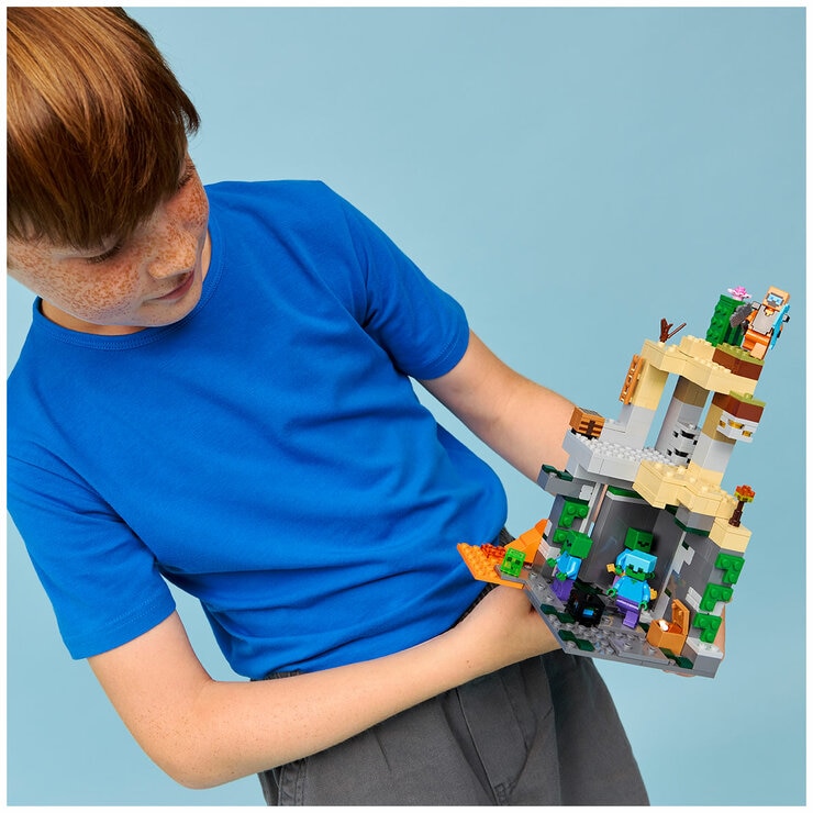 LEGO Minecraft Zombie Dungeon 21587