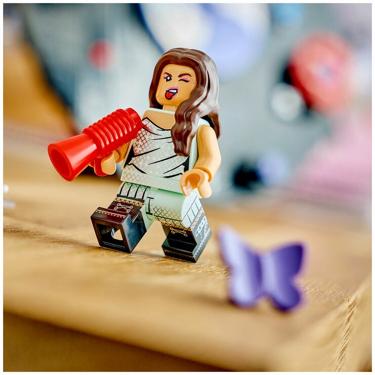 LEGO Editions Olivia Rodrigo's Vinyl 43028
