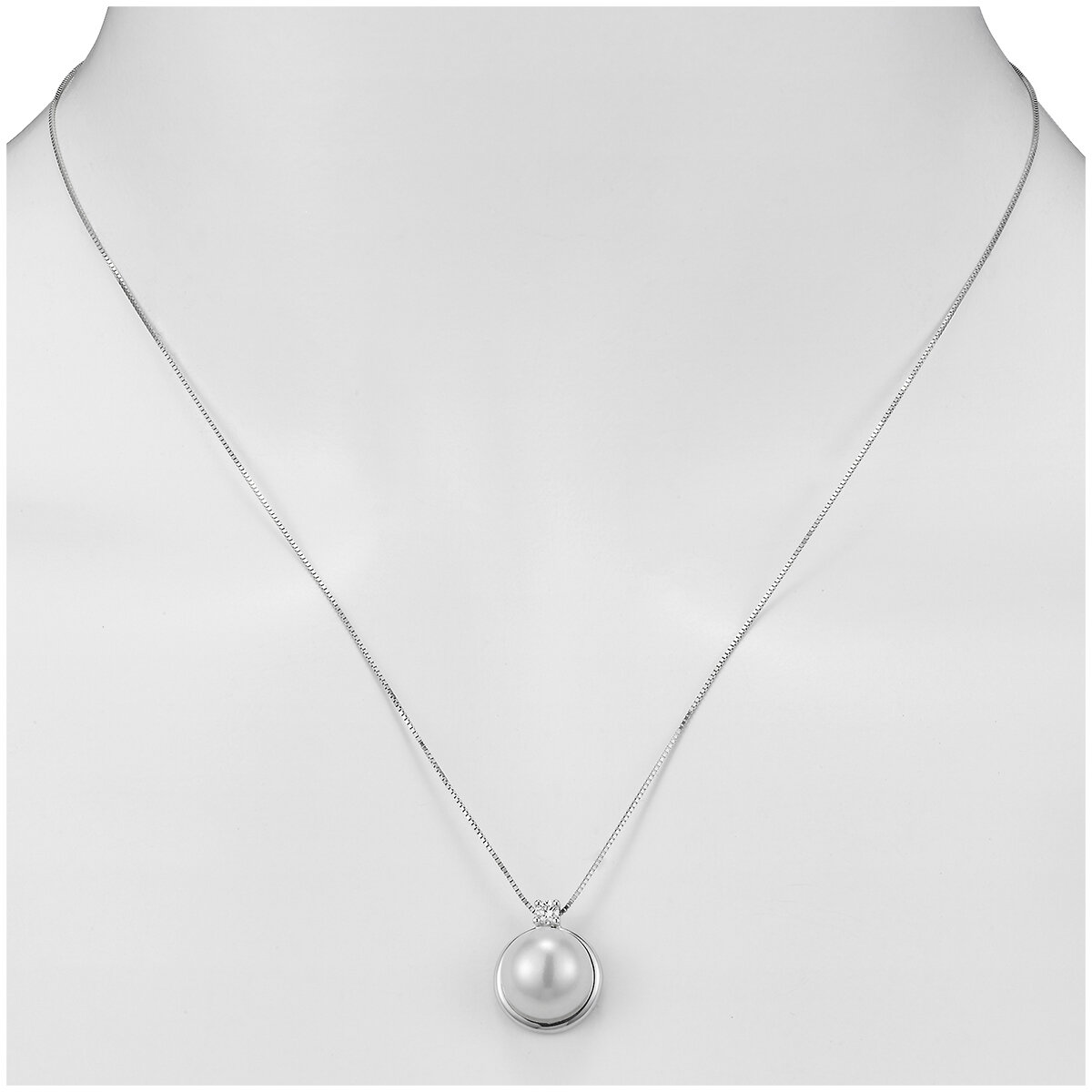 18KT White Gold Button Shaped Cultured Freshwater Pearl And Diamond Pendant