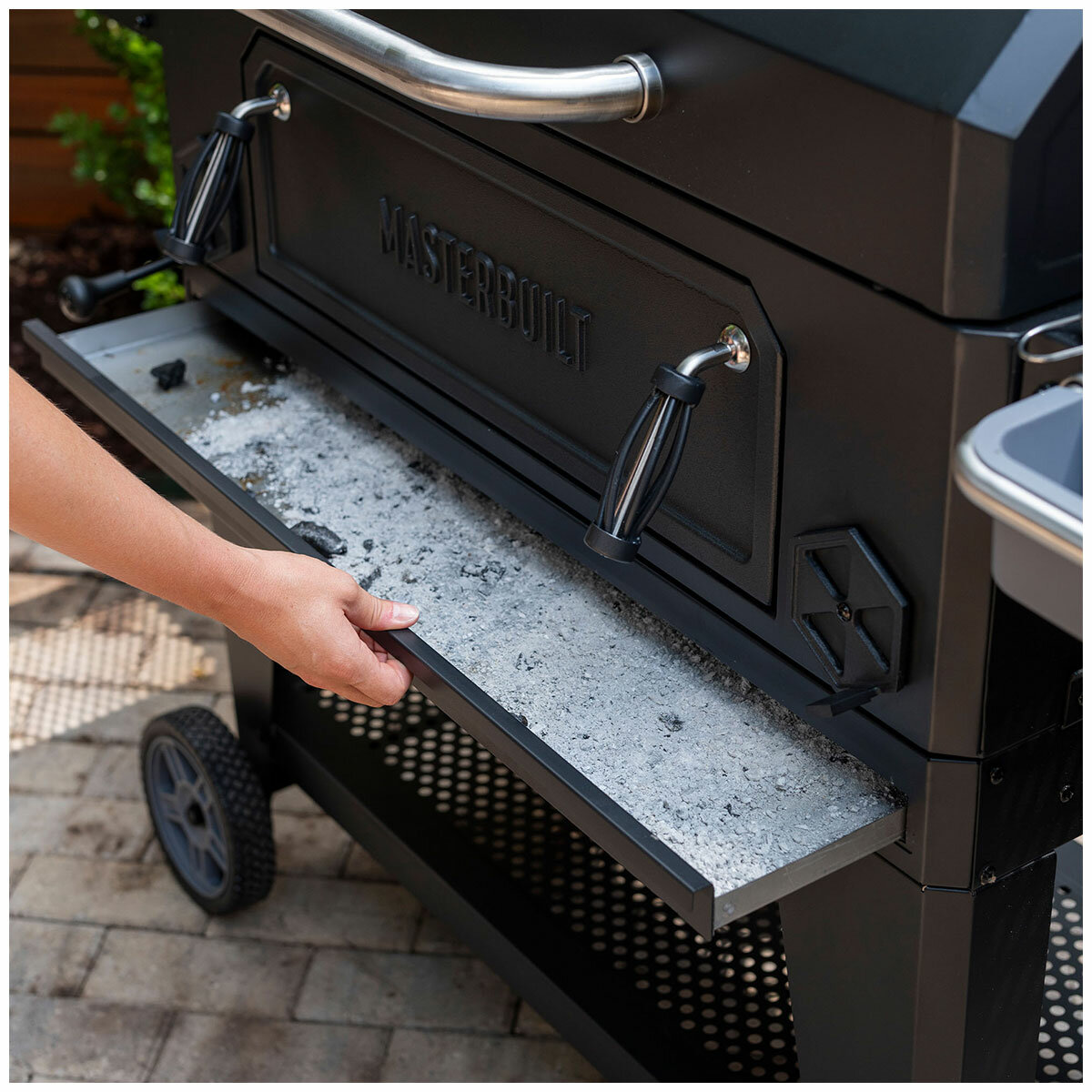 Masterbuilt 91cm Charcoal Wagon Grill