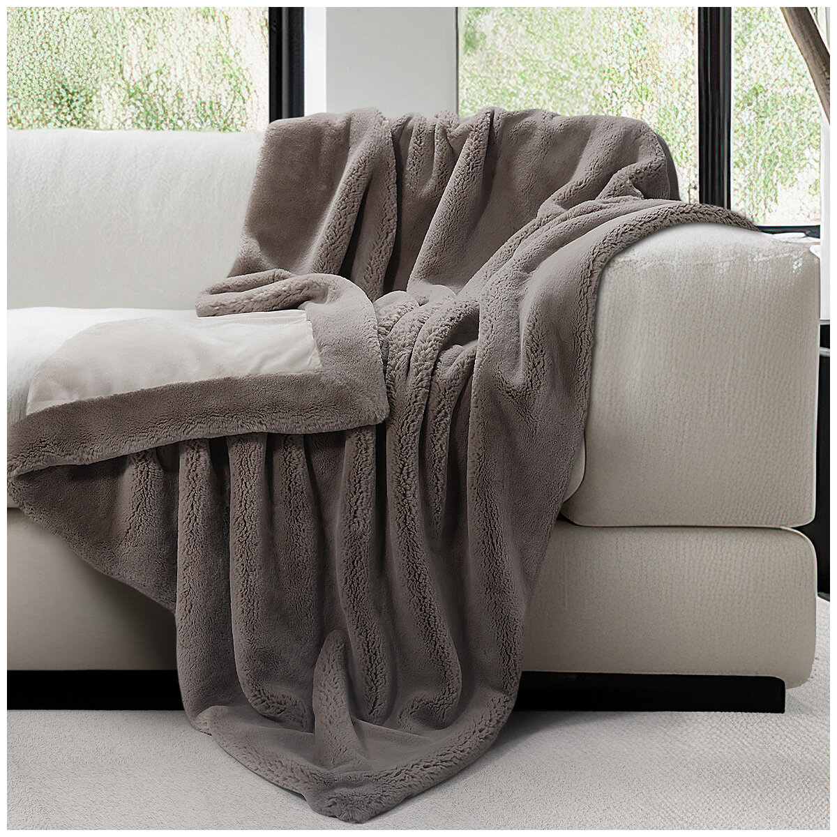 Mon Chateau Ultra Soft Faux Fur Throw 152cm x 177cm